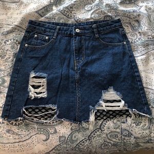 the CUTEST fishnet denim skirt